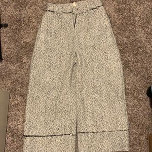 Wide leg Cropped Pants